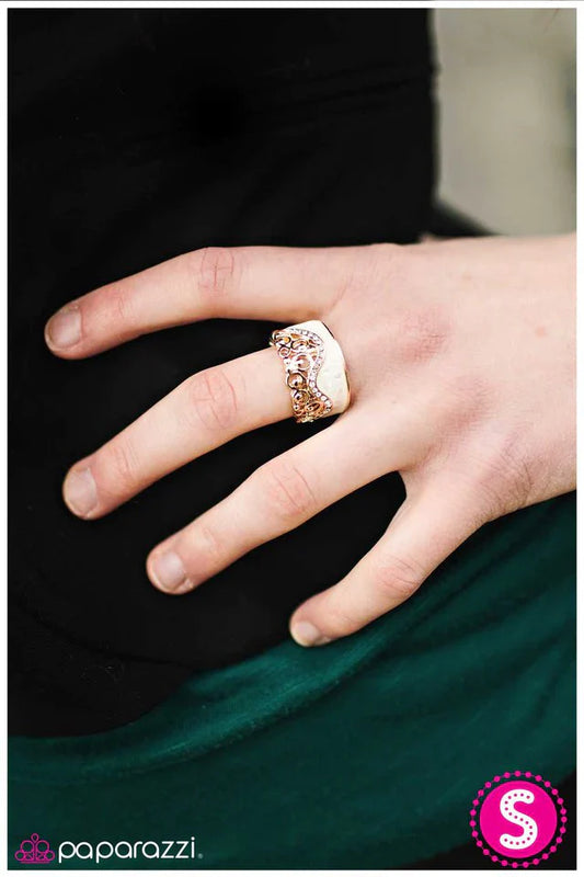 Paparazzi Ring ~ Just Another Girl – Gold - Gold