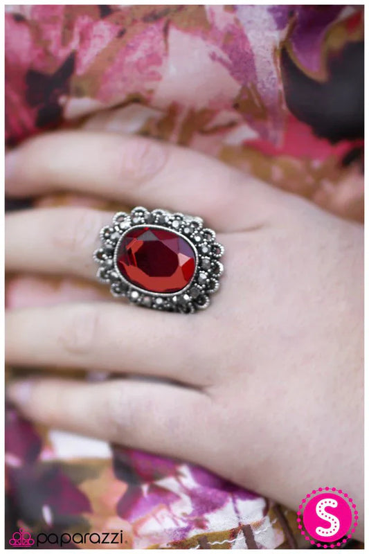 Paparazzi Ring ~ Queen Of The Castle - Red