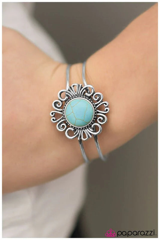 Paparazzi Bracelet ~ Totally Off the Hinges! - Blue