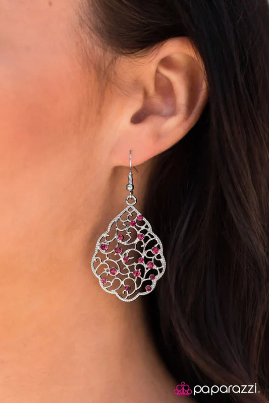 Paparazzi Earring ~ Dreaming Of Castles - Pink