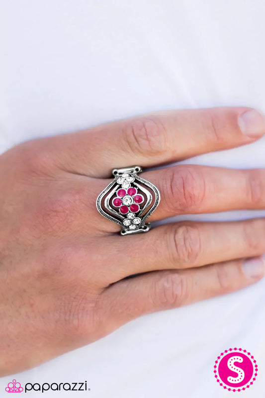 Paparazzi Ring ~ Deep in the Meadow - Pink