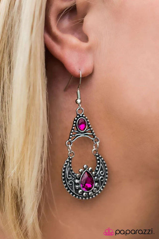 Paparazzi Earring ~ A Night In The Clouds - Pink