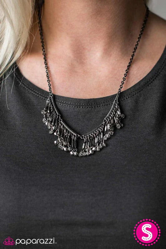 Paparazzi Necklace ~ All Roads Lead To Rome - Black