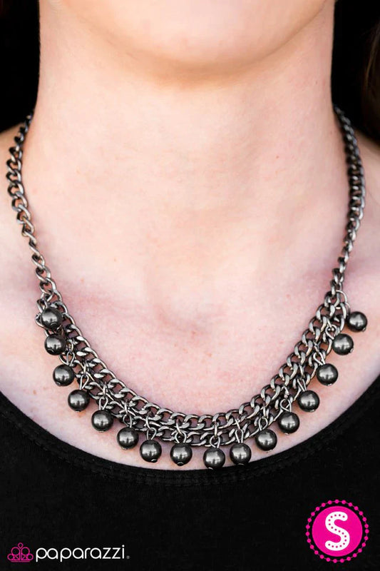 Paparazzi Necklace ~ Unchained METAL-dy - Black
