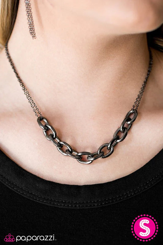 Paparazzi Necklace ~ Lo and Be-BOLD! - Black