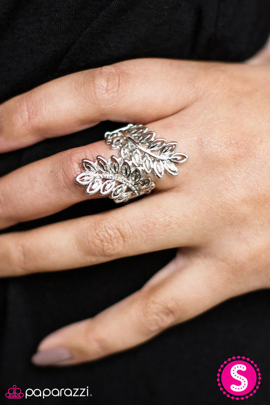 Paparazzi Ring ~ LEAF Is Good - Silver
