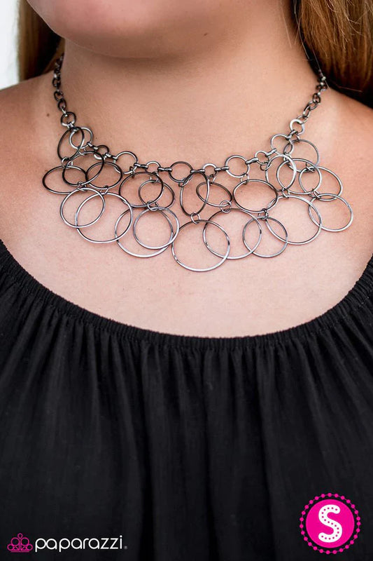 Paparazzi Necklace ~ Step Into The Bling Ring - Black