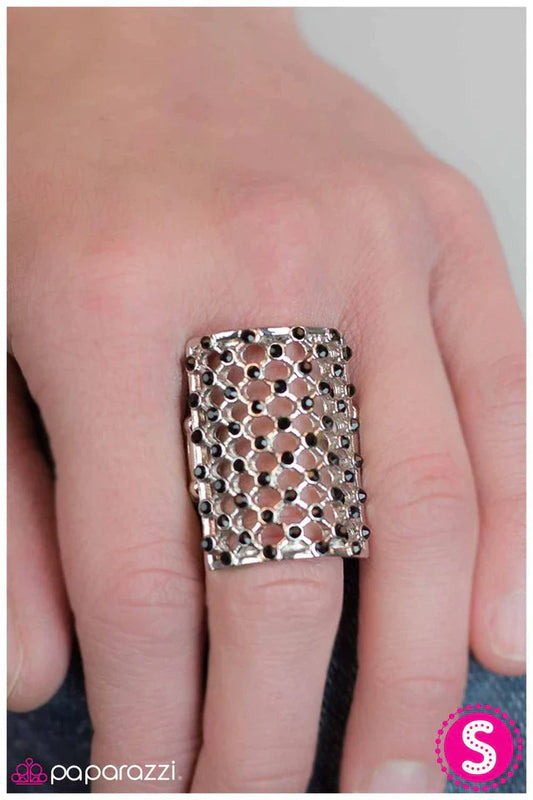 Paparazzi Ring ~ Grate Expectations - Black