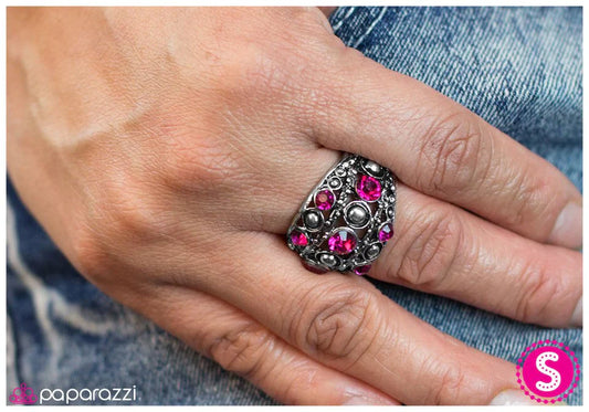 Paparazzi Ring ~ Look On the Bright Side - Pink