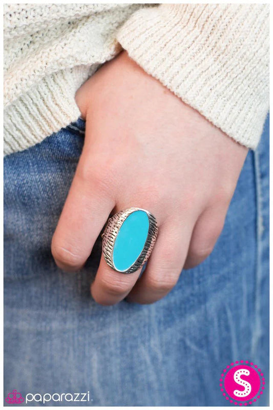 Paparazzi Ring ~ Not To Be Outdone - Blue