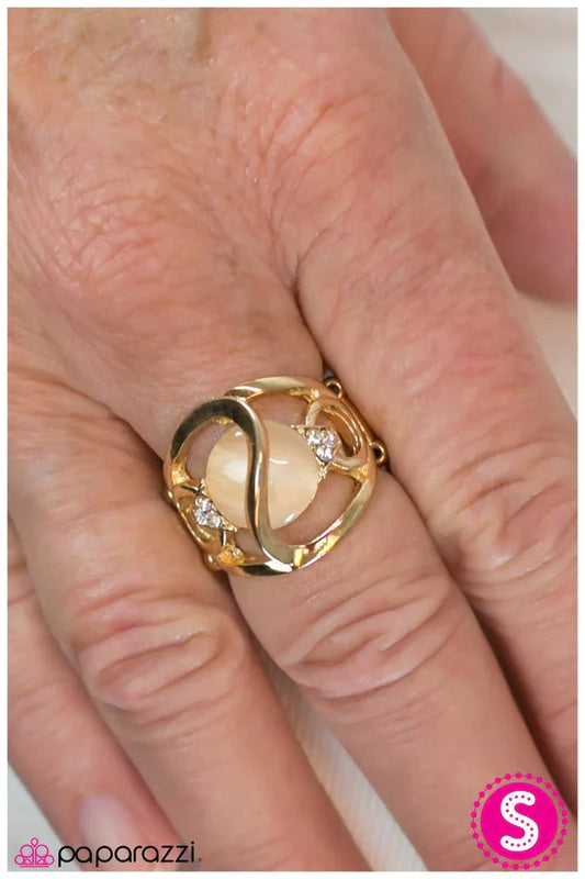 Paparazzi Ring ~ One For The Money - Gold
