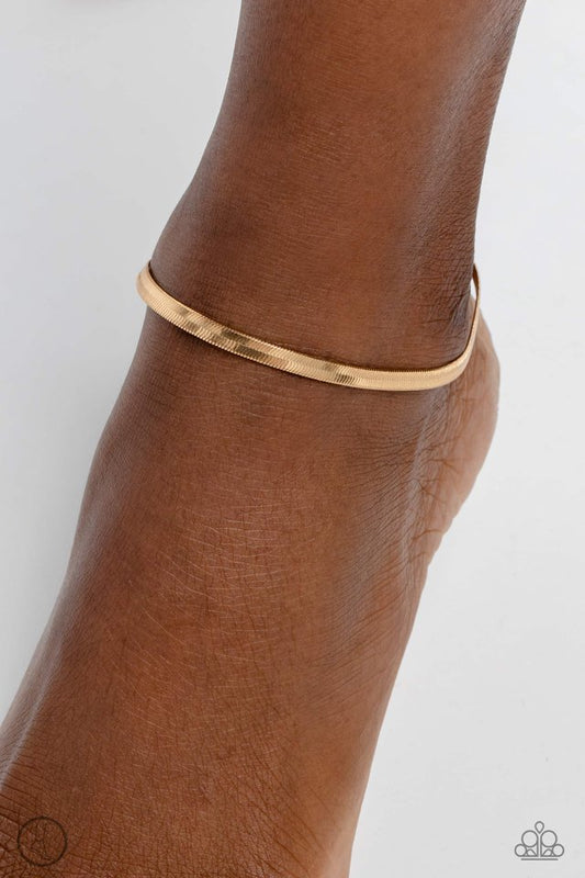 Tan Lines - Gold - Paparazzi Bracelet Image