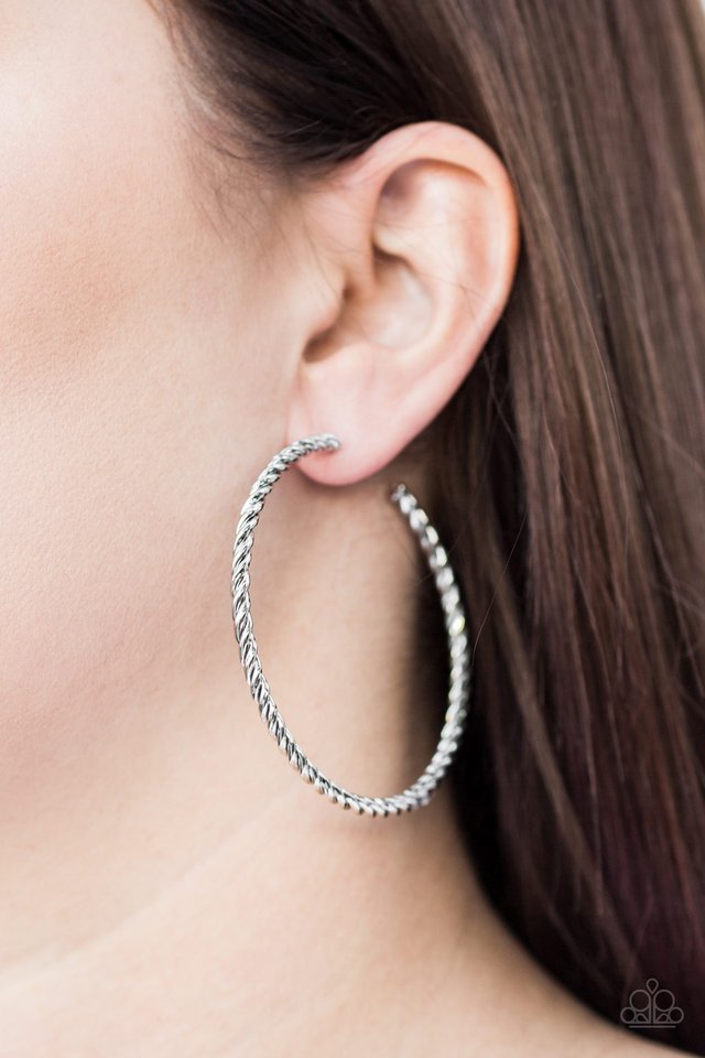 Keep It Chic - Silver - Paparazzi Earring Image
