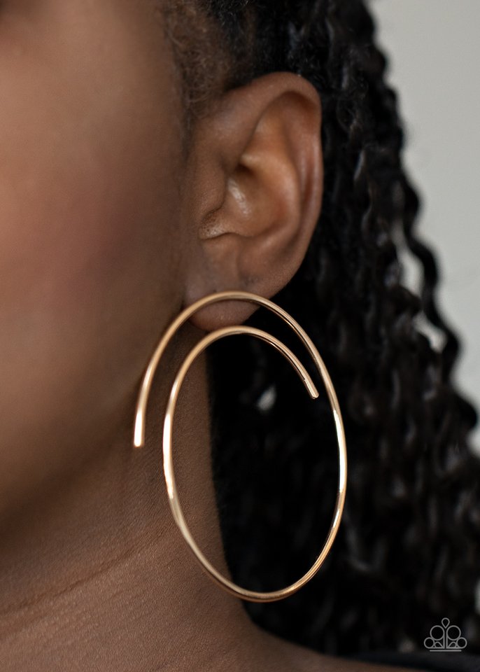Vogue Vortex - Gold - Paparazzi Earring Image