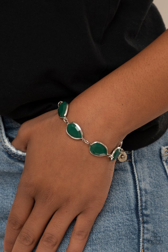 REIGNy Days - Green - Paparazzi Bracelet Image