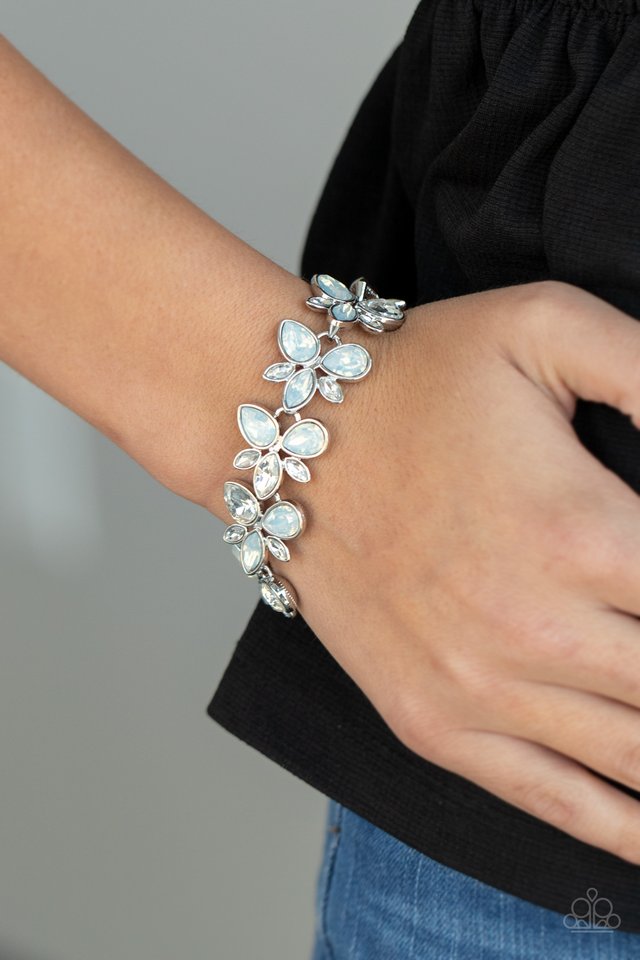 Ice Garden - White - Paparazzi Bracelet Image
