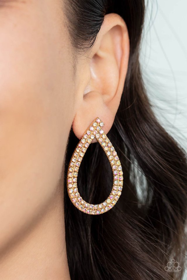 Diva Dust - Gold - Paparazzi Earring Image